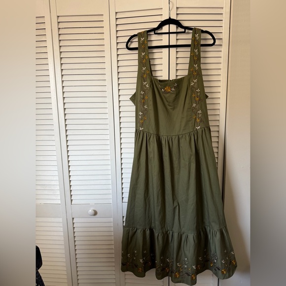 Her Universe The Lord of the Rings Hobbit Midi Dress - Picture 4 of 10